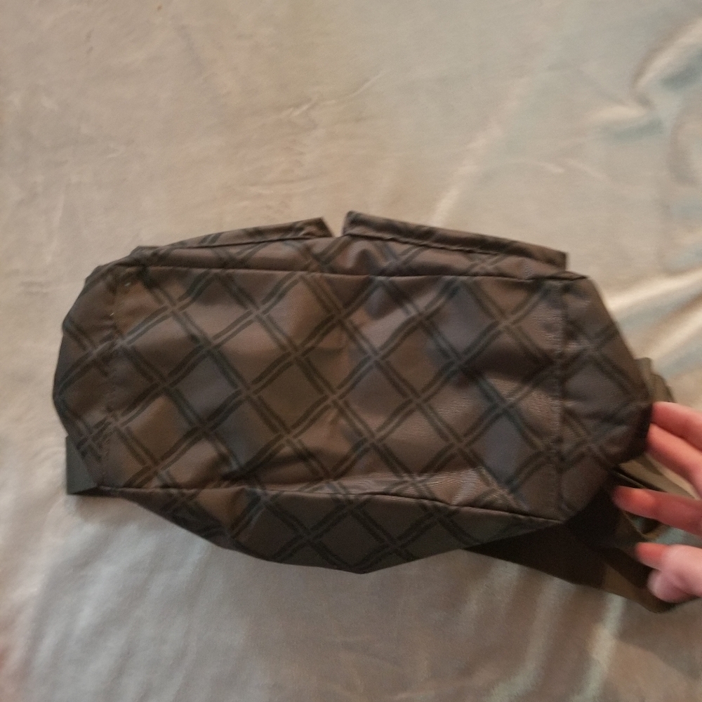 Baggallini Gray/Blk Diamond Pattern Crossbody - image 2
